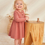 Cozy Cub Bebe nina Vestido smock con boton