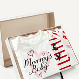 Cozy Cub Nueva Caja De Regalo Para Nina Recien Nacida, Que Incluye Una Camisa De Manga Larga Con Forma De Corazon Y Con Patron De Letras Y Rayas, Pantalones A Juego, Vincha (5 Piezas/set)