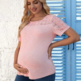 Camiseta De Maternidad Con Cuello Redondo Y Encaje