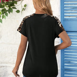 Elegante Camiseta De Maternidad Con Estampado De Leopardo Y Dobladillo Curvado