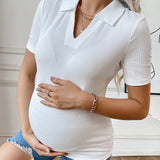 Blusa De Maternidad De Color Solido Con Cuello Vuelto Y Manga Corta