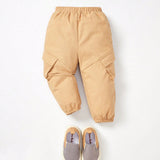 Cozy Cub Bebe Pantalones cargo unicolor con bolsillo con solapa