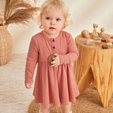 Cozy Cub Bebe nina Vestido smock con boton