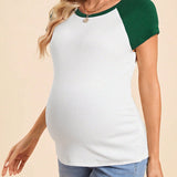 Camiseta de maternidad joven casual de cuello redondo de manga corta, ajuste regular, colorblock delgada para el embarazo